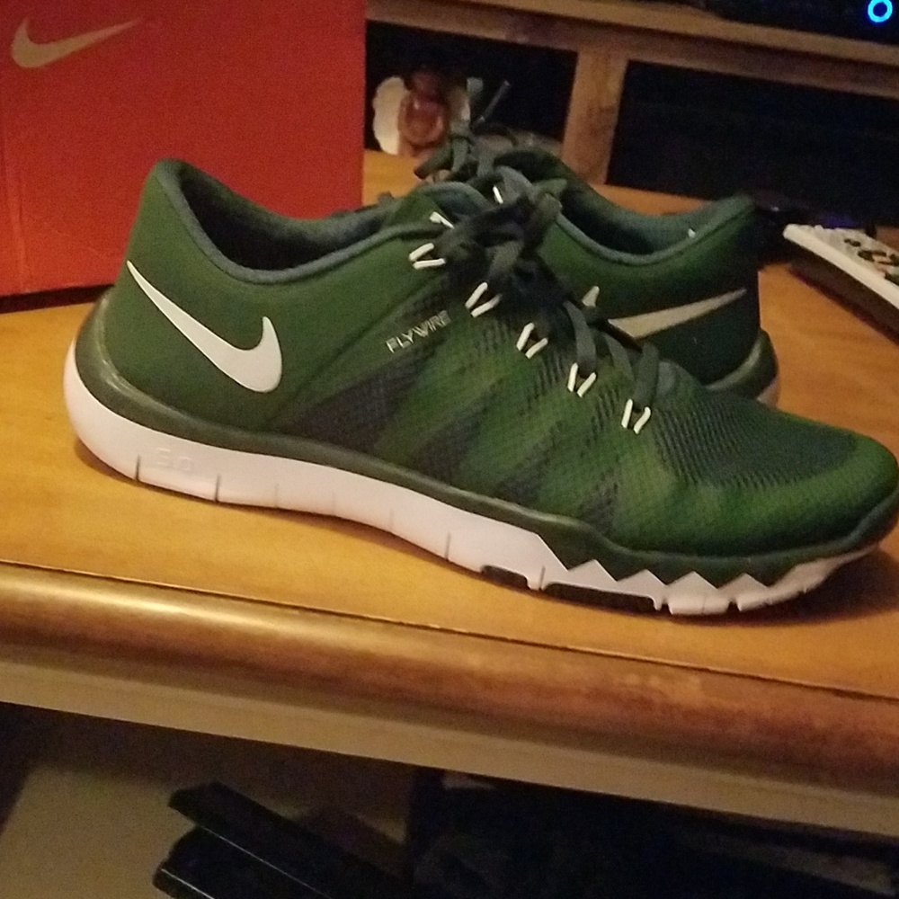 Flywire Nike's - image 2